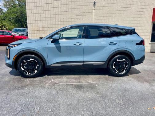 Blue 2026 Kia Sportage S
