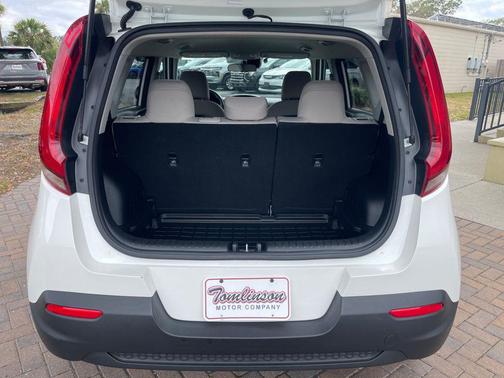 Snow White Pearl 2021 Kia Soul S