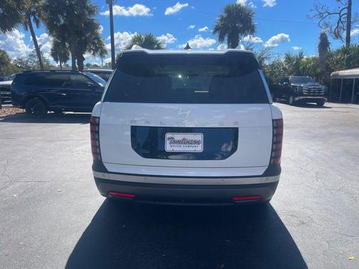 Creamy White Pearl 2026 Hyundai PALISADE SEL PREMIUM 7P