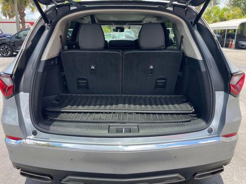 Lunar Silver Metallic 2025 Acura MDX W/ TECHNOLOGY PACKAGE