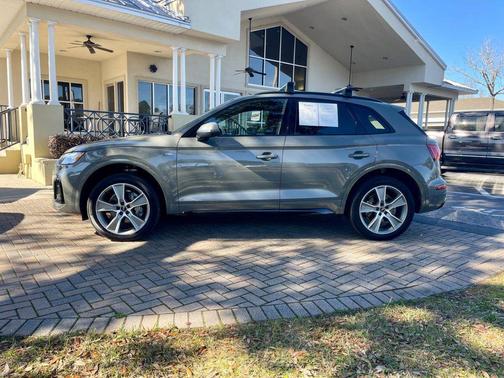 2025 Audi Q5 S LINE PREMIUM