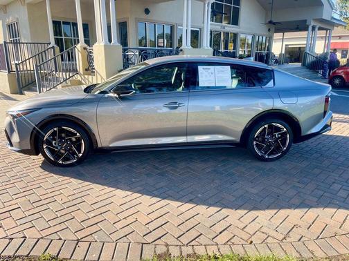 2025 Kia K4 GT-Line FWD