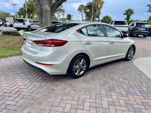 Mineral Beige 2018 Hyundai ELANTRA SEL