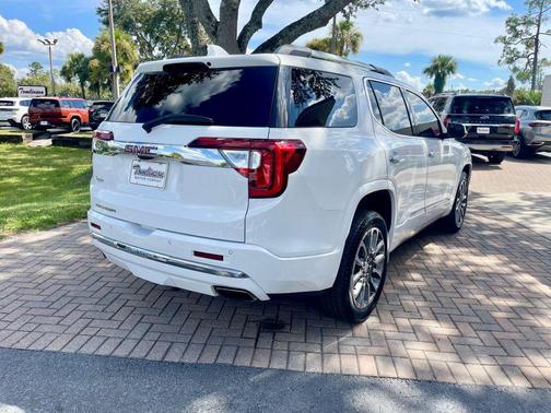 2021 GMC Acadia Denali