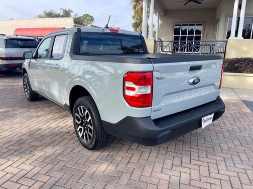2023 Ford Maverick LARIAT FWD SuperCrew