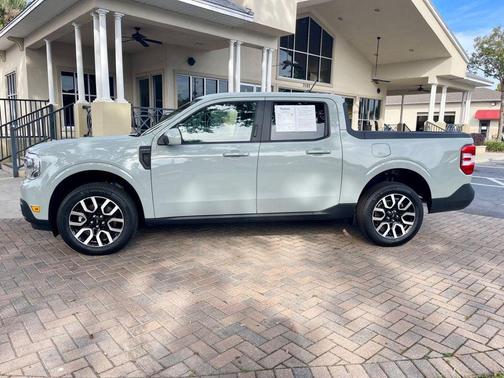 2023 Ford Maverick LARIAT FWD SuperCrew