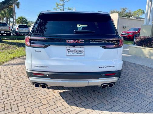 2025 GMC Acadia FWD 4dr Elevation