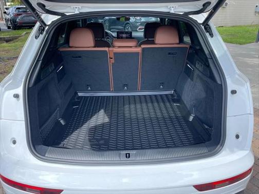 2024 Audi Q5 40 Premium Plus