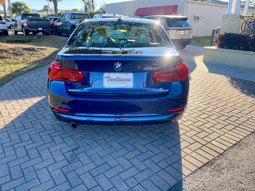 2017 BMW 320 i