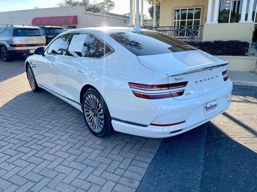 2024 Genesis Electrified G80 Advanced