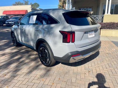 Wolf Gray 2025 Kia Sorento S