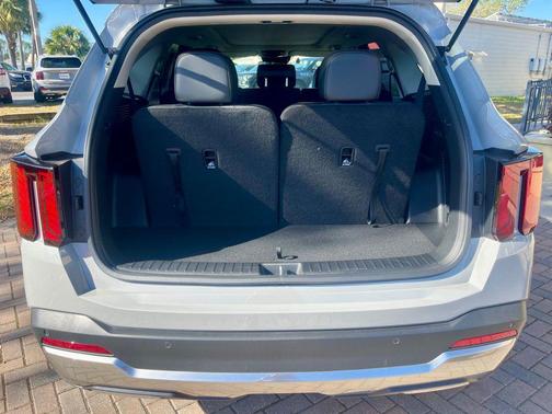 Wolf Gray 2025 Kia Sorento S