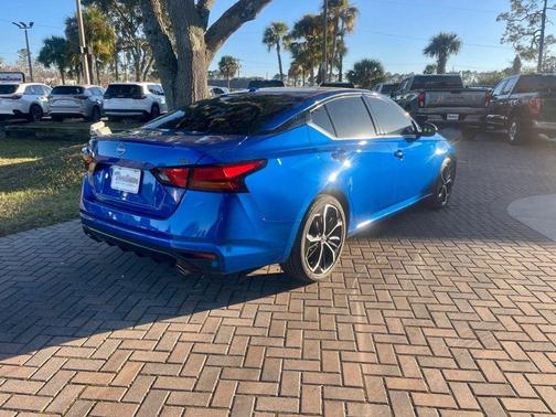 2025 Nissan Altima SR