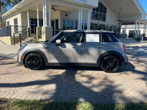 2024 MINI Hardtop Cooper