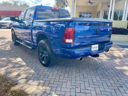 BLUE STREAK PEARLCOAT 2018 RAM 1500 Sport