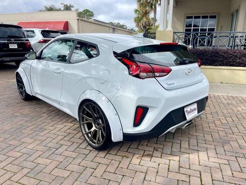 2020 Hyundai Veloster 2