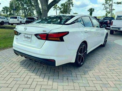 2024 Nissan Altima 2.5 SR Sedan