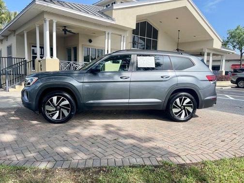 2024 Volkswagen Atlas 2.0T SE w/Technology 4MOTION