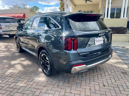 2024 Kia Sorento S