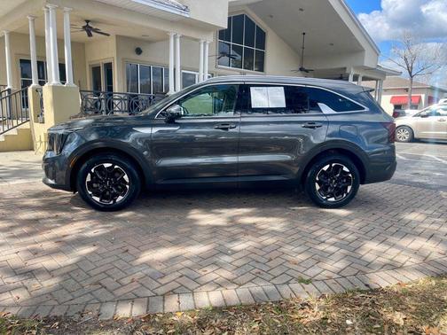 2024 Kia Sorento S