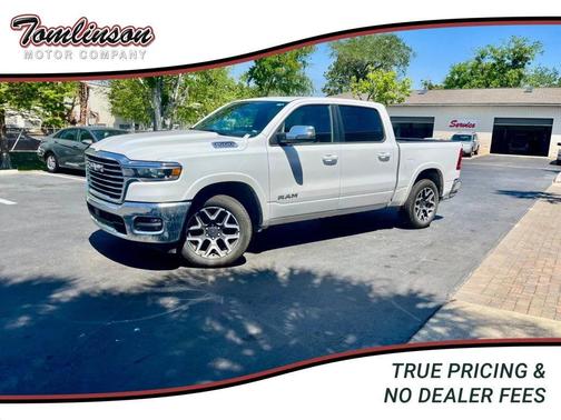Bright White Clearcoat 2026 RAM 1500 Laramie