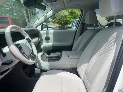 Creamy White Pearl 2026 Hyundai Palisade Hybrid Blue SEL Premium 7P