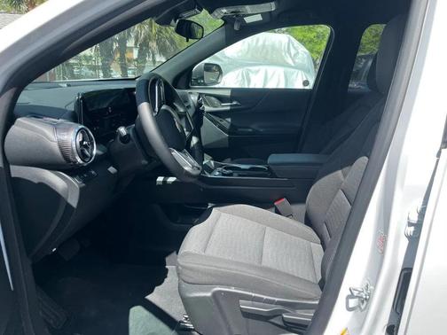 Summit White 2026 Chevrolet Equinox 1LT