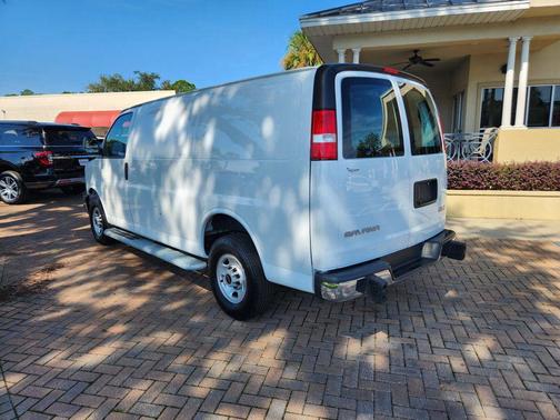 2023 GMC Savana 2500 Work Van