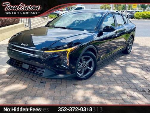 2025 Kia K4 LXS FWD