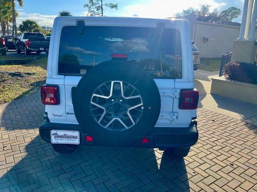 2025 Jeep Wrangler SAHARA