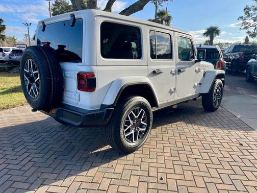 2025 Jeep Wrangler Sahara 4 Door 4x4