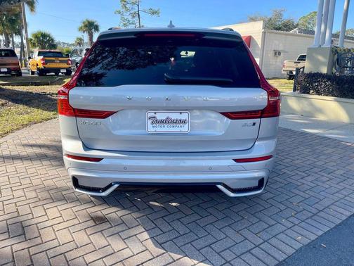 2025 Volvo XC60 B5 AWD Plus