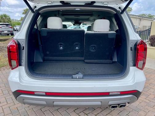 Hyper White 2025 Hyundai PALISADE Limited