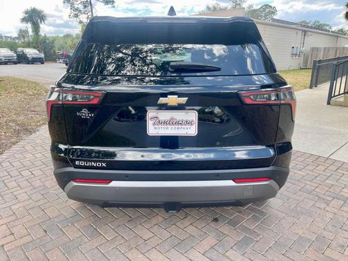 Mosaic Black Metallic 2026 Chevrolet Equinox 1LT