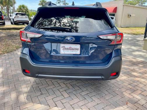 Cosmic Blue Pearl 2025 Subaru Outback Onyx Edition