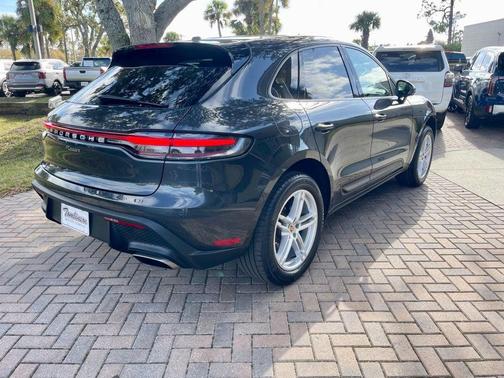 2024 Porsche Macan T WITH OVER $7,000 IN PACKAGES!