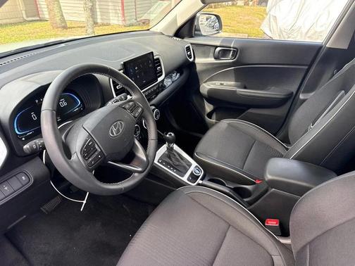 Mirage Green 2025 Hyundai VENUE Limited