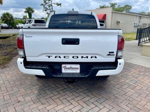 White 2022 Toyota Tacoma TRD Sport