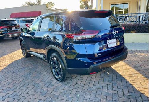Deep Ocean Blue Pearl 2024 Nissan Rogue SV