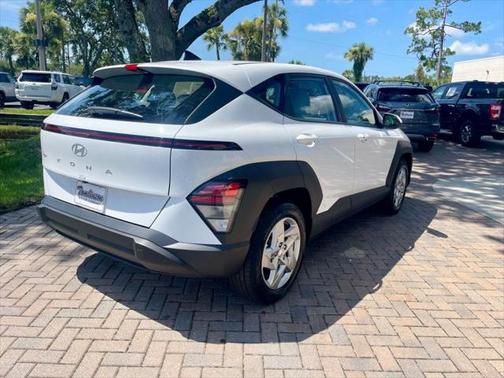 2024 Hyundai KONA SE Automatic FWD