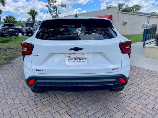 2024 Chevrolet Trax FWD 4dr 1RS