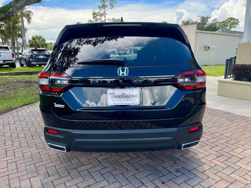 2025 Honda Pilot Sport 2WD