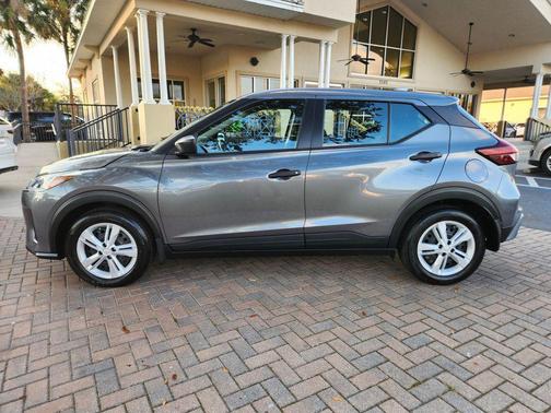 2024 Nissan Kicks S