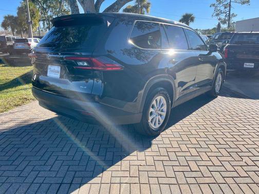 2025 Toyota Grand Highlander XLE