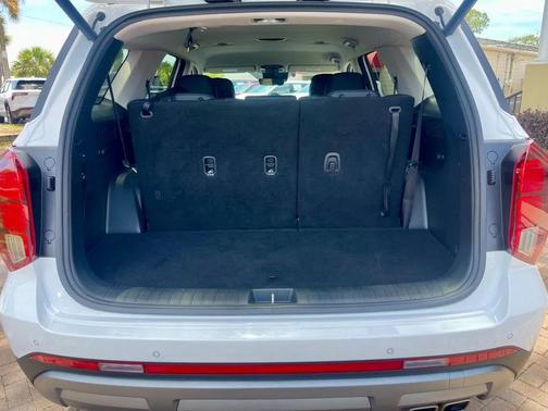 Hyper White 2025 Hyundai PALISADE SEL