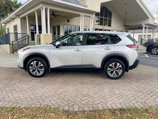 SILVER 2023 Nissan Rogue SV