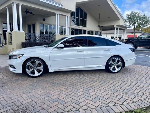 2018 Honda Accord Touring 2.0T