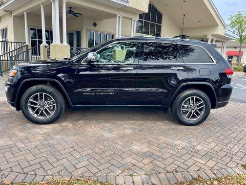 Black 2020 Jeep Grand Cherokee Limited