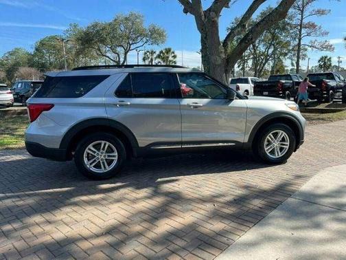 2023 Ford Explorer XLT 4WD