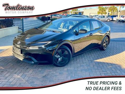 2025 Toyota Prius LE